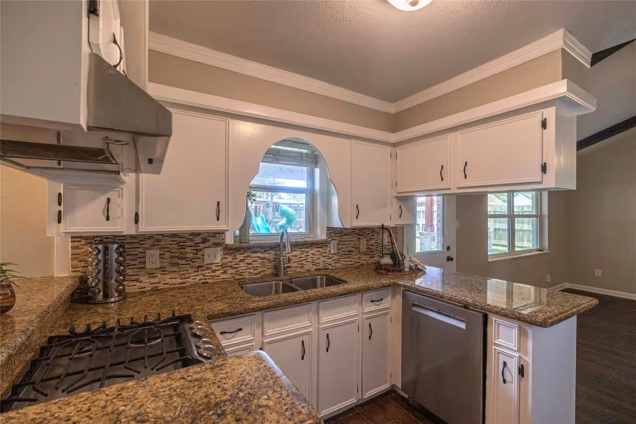 Photo 3 of 14419 Wadebridge Way, Houston, TX