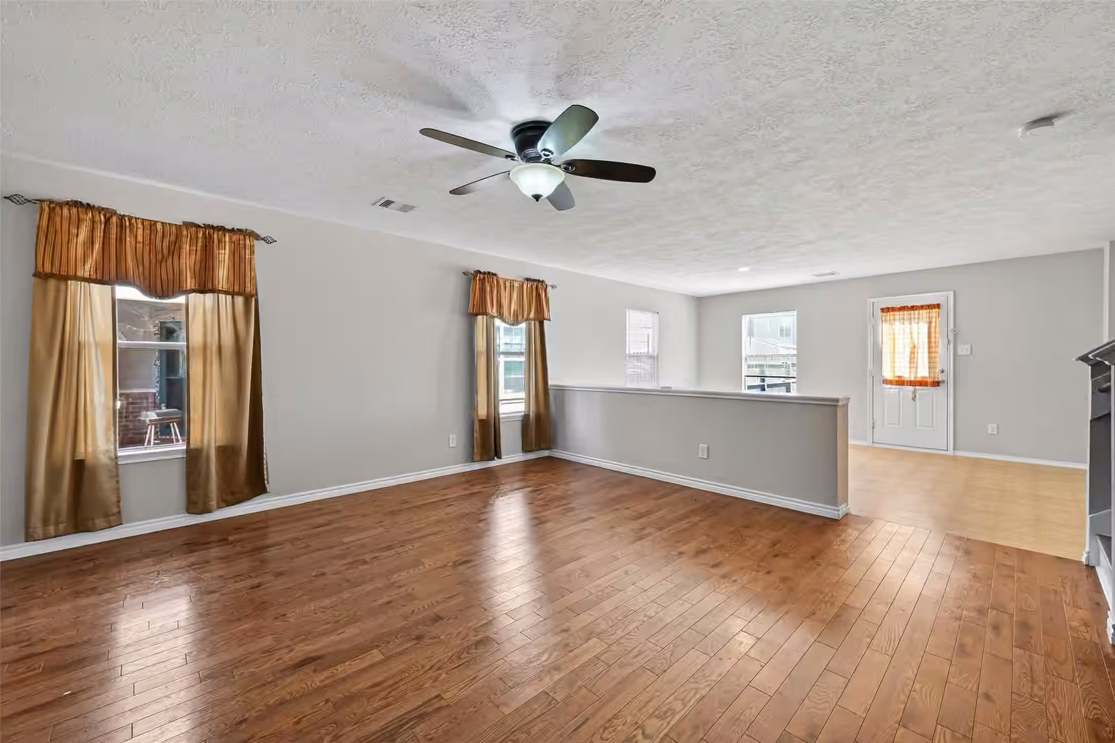 Photo 7 of 20631 Tayman Oaks Drive, Cypress, TX
