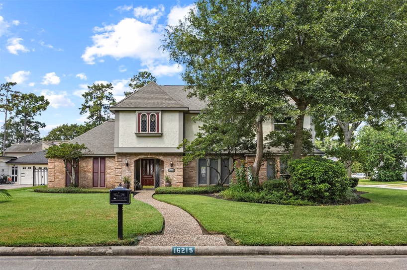 Photo of 16215 N Greenfield Drive, Spring, TX