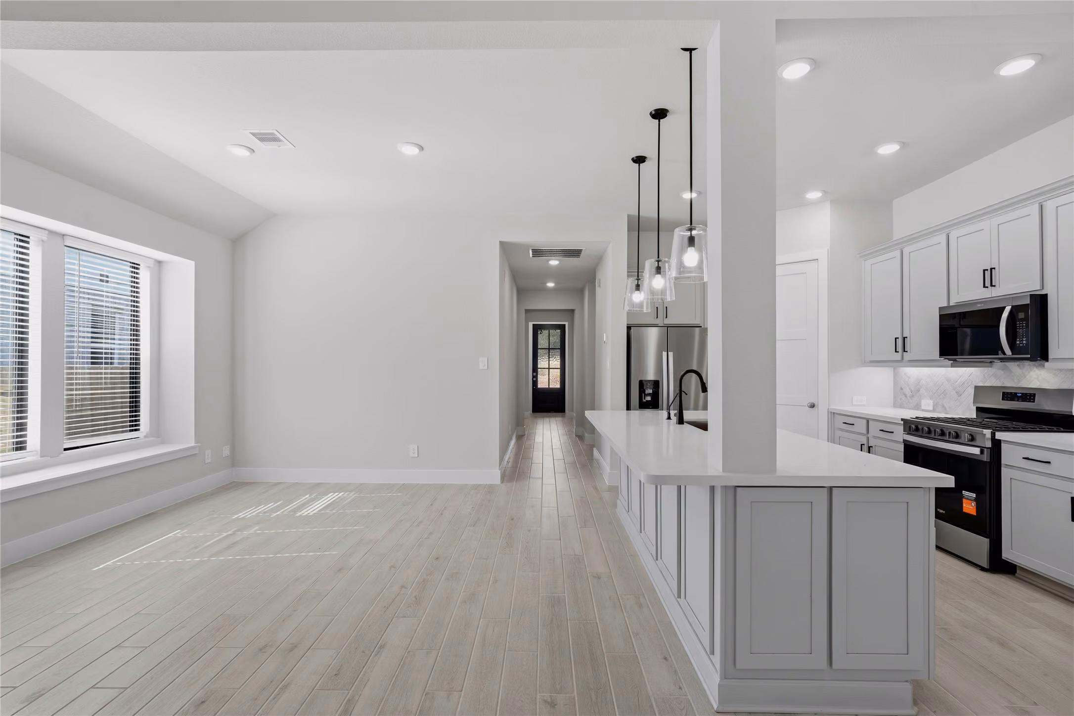 Photo 5 of 10052 Copia Lane, Montgomery, TX
