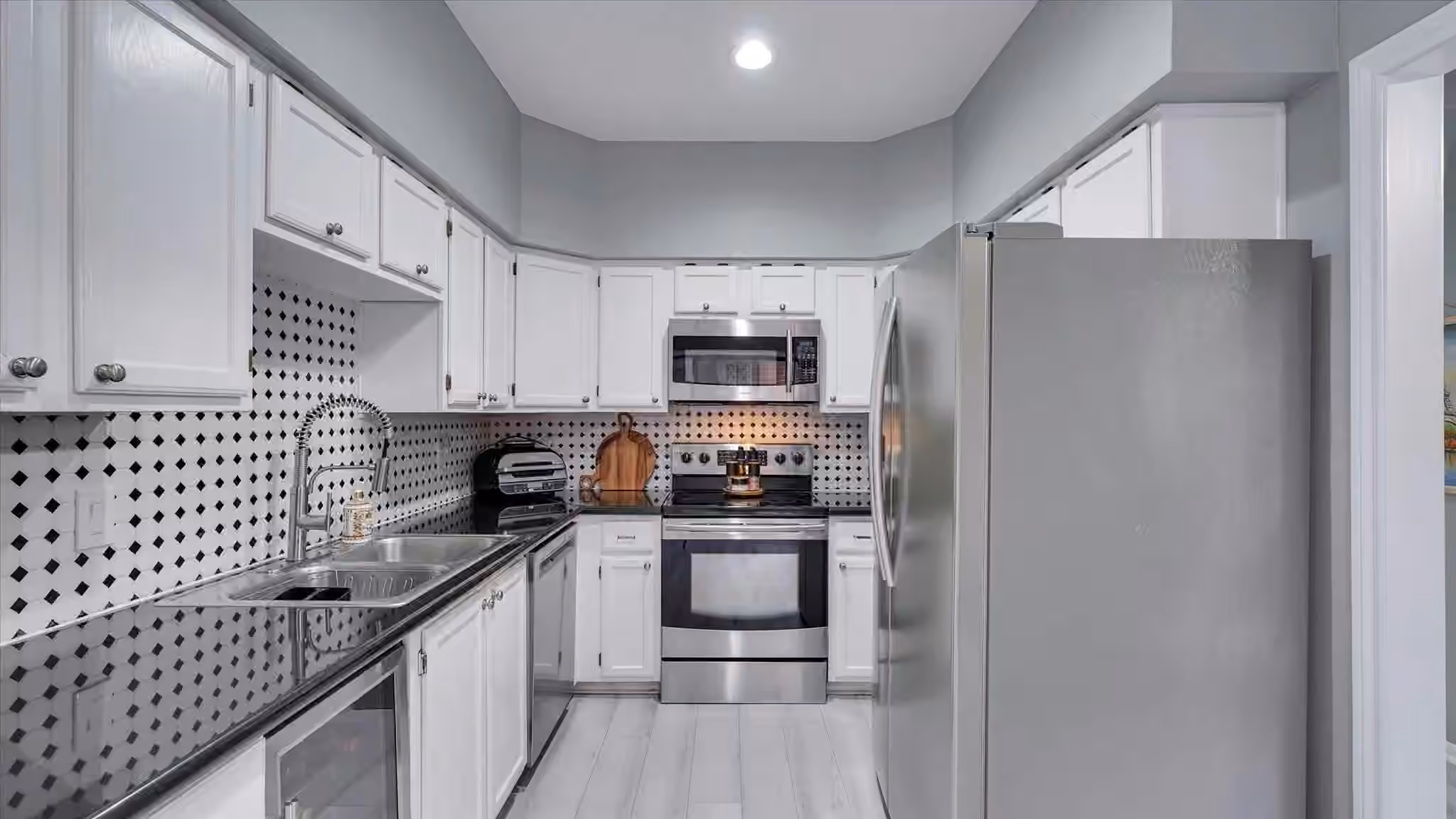 Photo 7 of 2608 Bering Drive 2608, Houston, TX