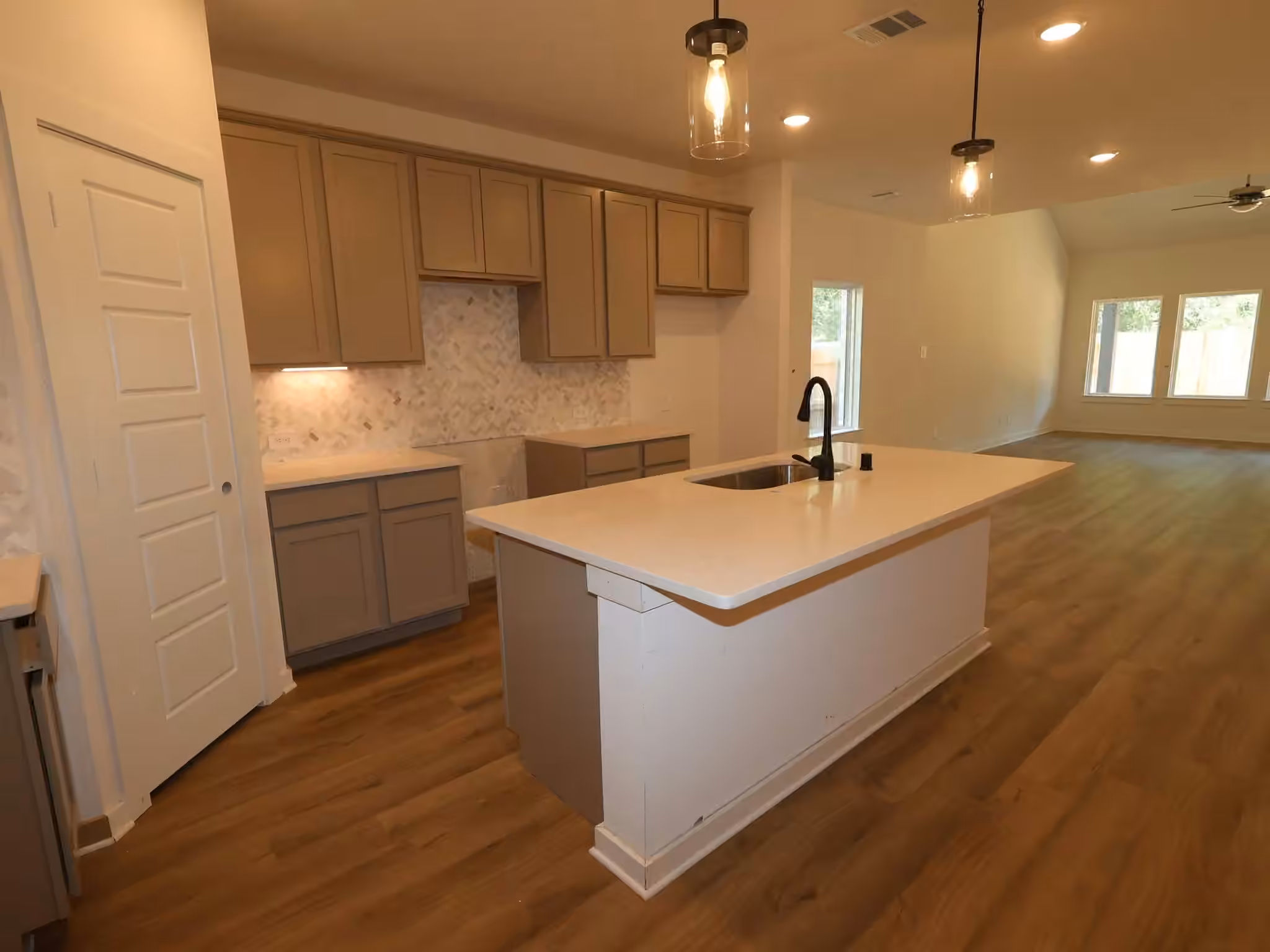 Photo 4 of 21218 Jacaranda Blossom Way, Tomball, TX
