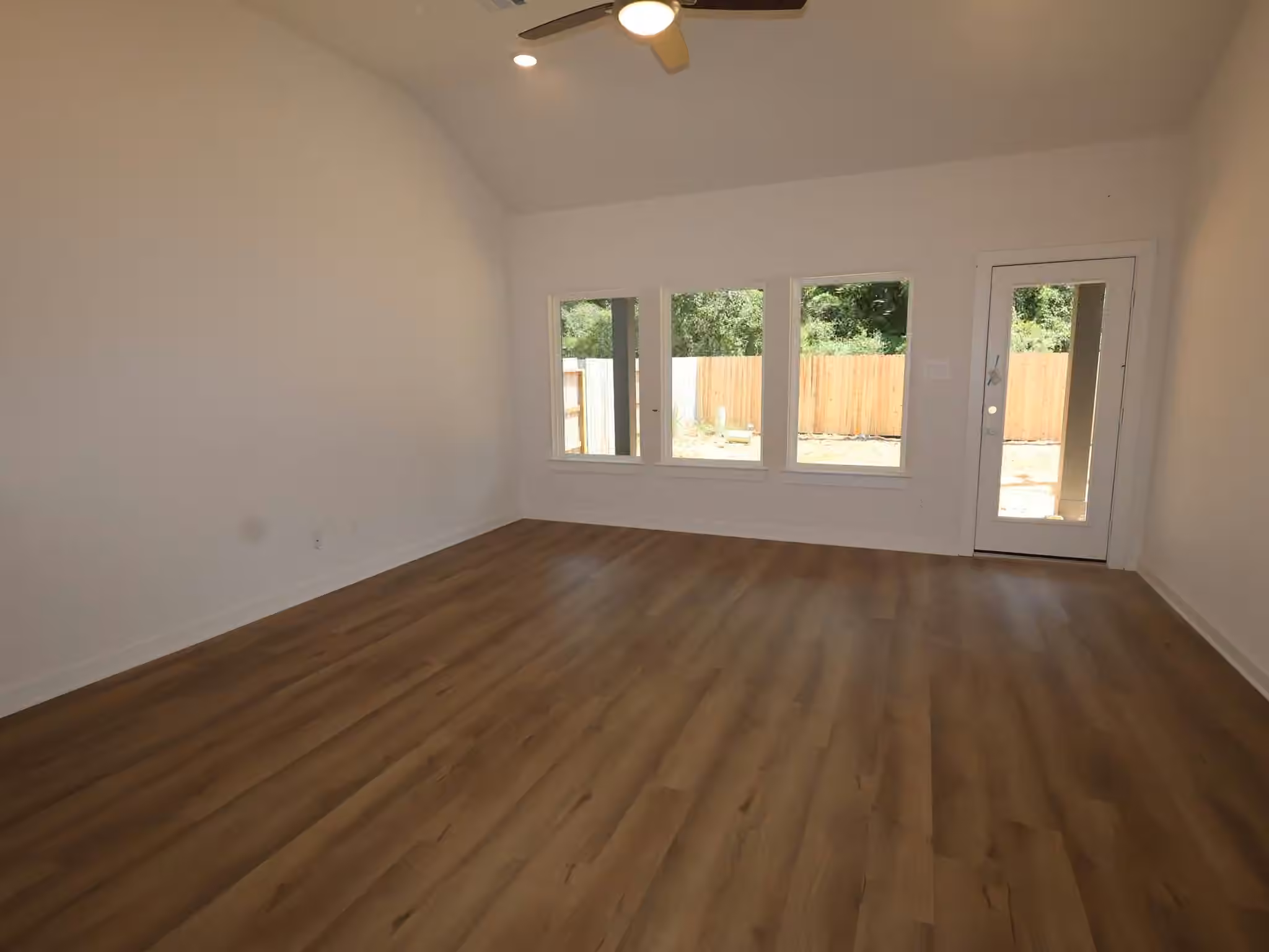 Photo 5 of 21218 Jacaranda Blossom Way, Tomball, TX