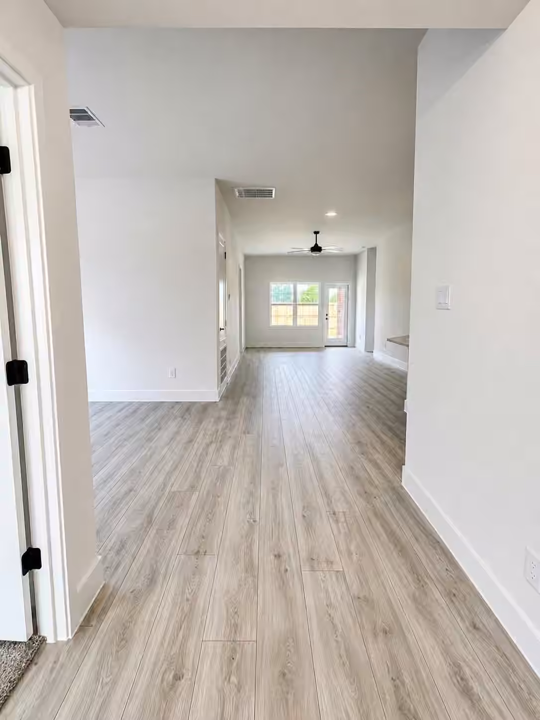Photo 3 of 13914 Seneca Lake Drive, Texas City, TX