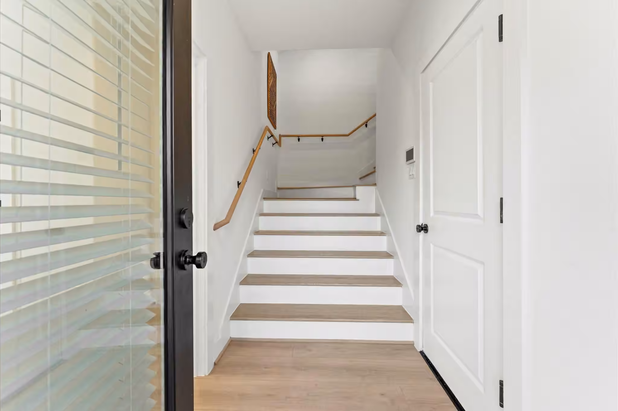 Photo 3 of 7809 Amelia Road B, Houston, TX