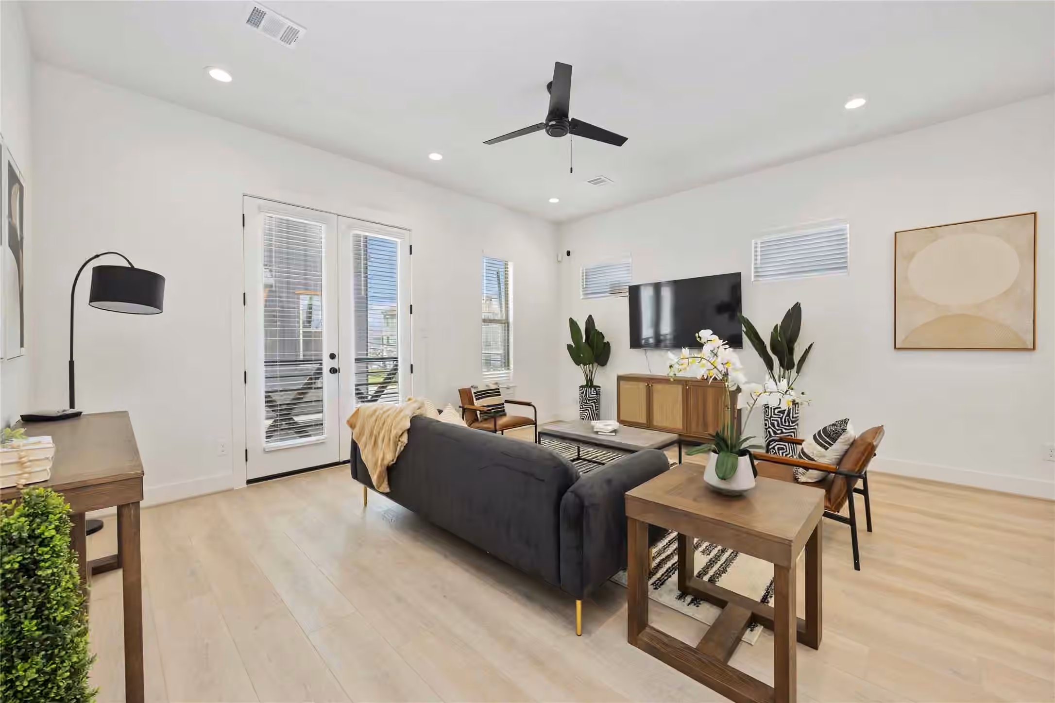 Photo 4 of 7809 Amelia Road B, Houston, TX