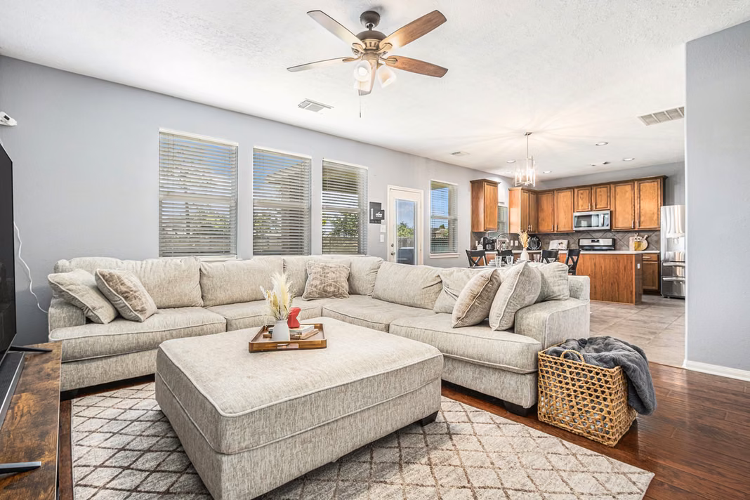Photo 6 of 9719 Opal Rock Drive, Rosharon, TX