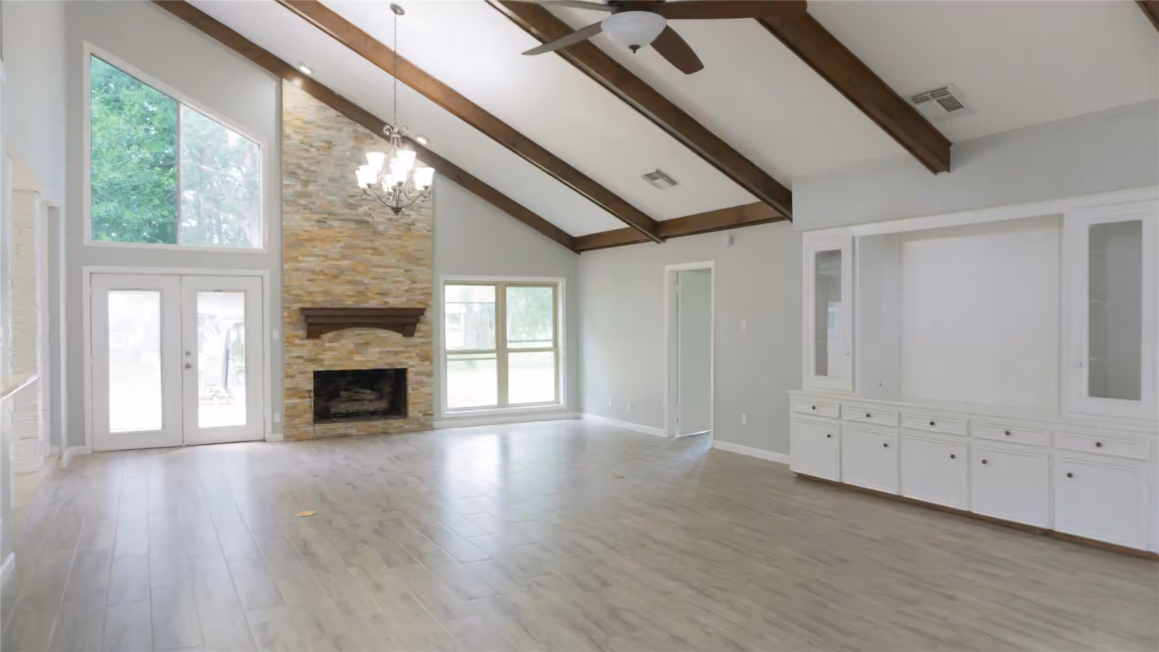 Photo 4 of 3406 Deerwood Lane, Missouri City, TX