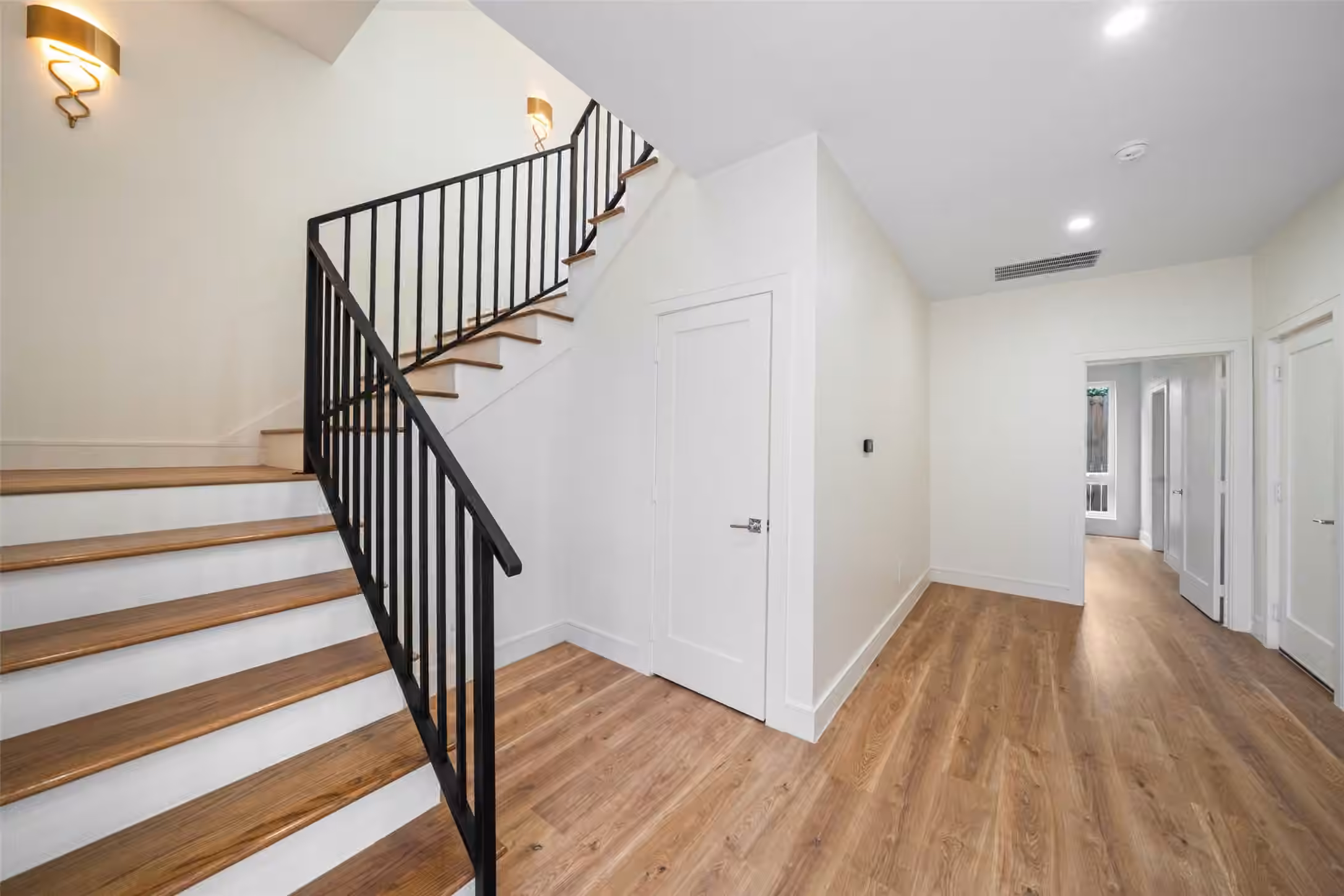 Photo 4 of 4208 Driscoll Street, Houston, TX