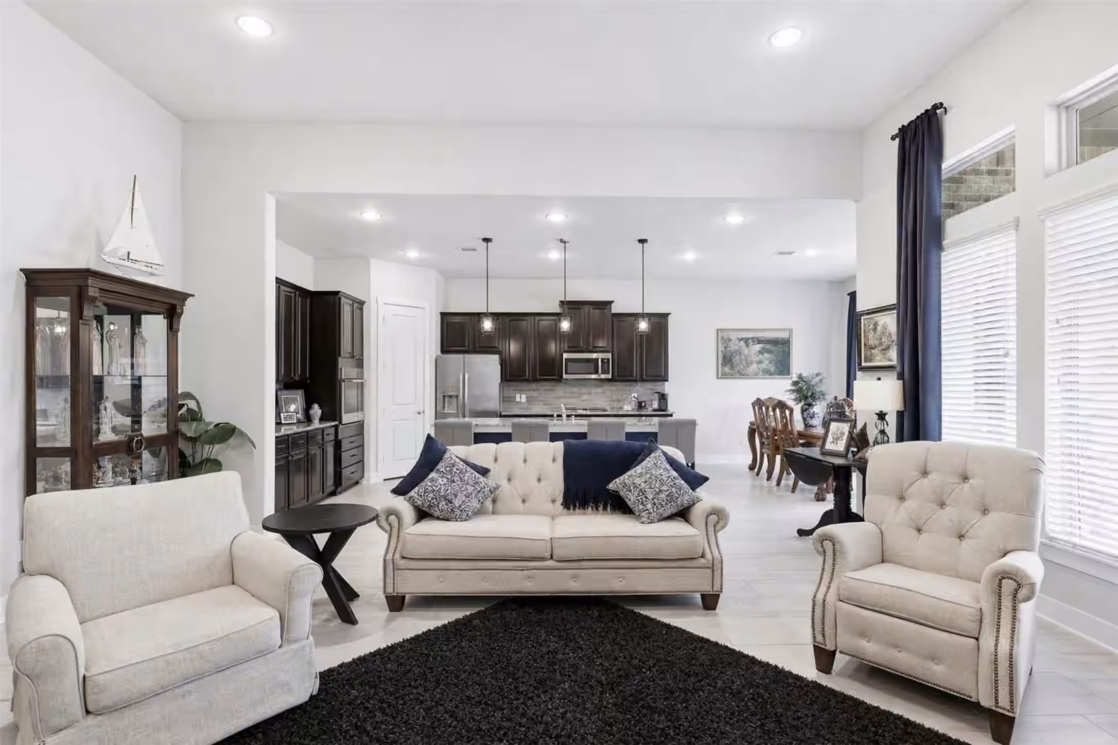Photo 7 of 209 Bright Bluff Circle, Waller, TX