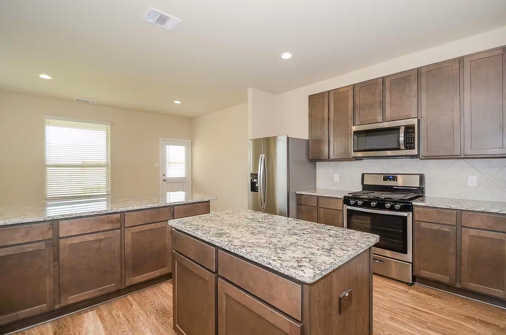 Photo 6 of 16910 Devon Dogwood Trail, Richmond, TX