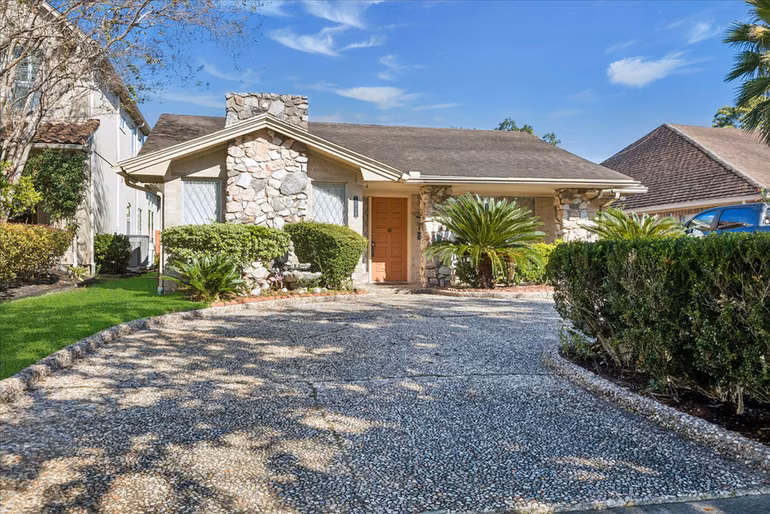 Photo 3 of 3716 Bellaire Boulevard, Southside Place, TX