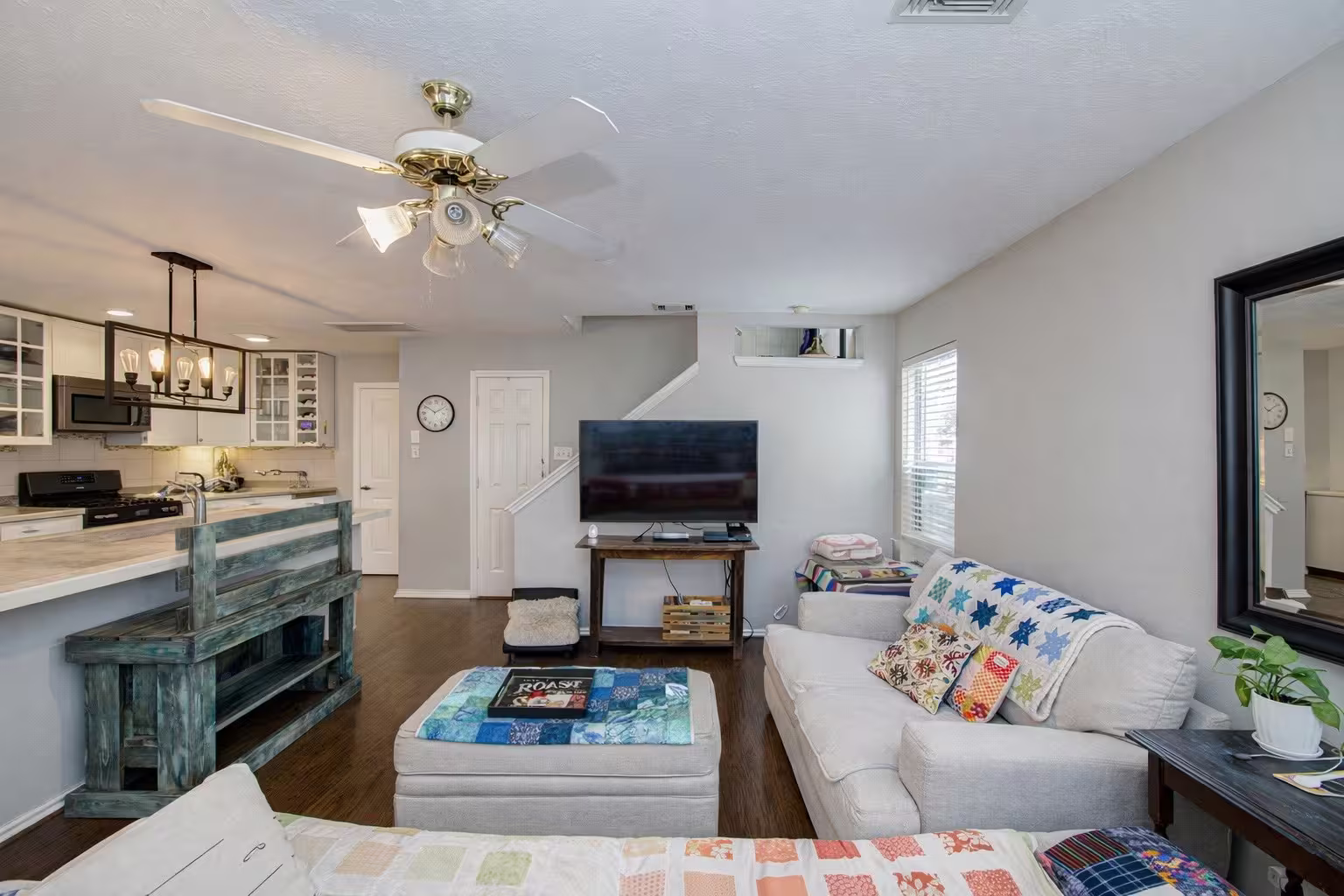 Photo 6 of 150 S Walden Elms Circle, The Woodlands, TX