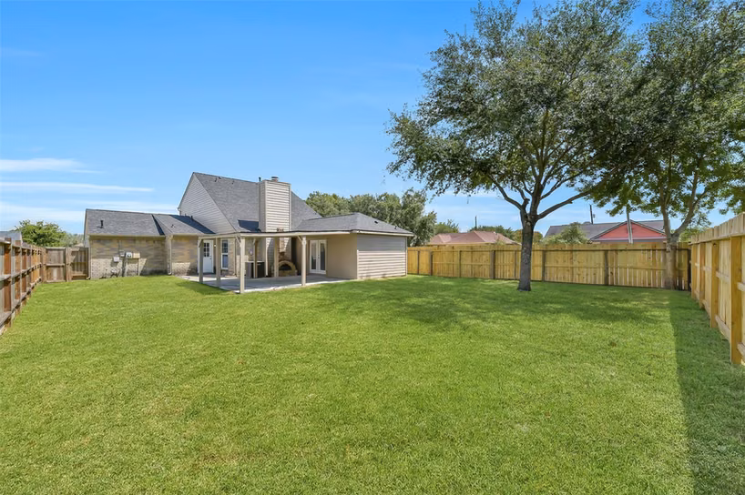 Photo 6 of 9908 Green Meadow Drive, La Porte, TX