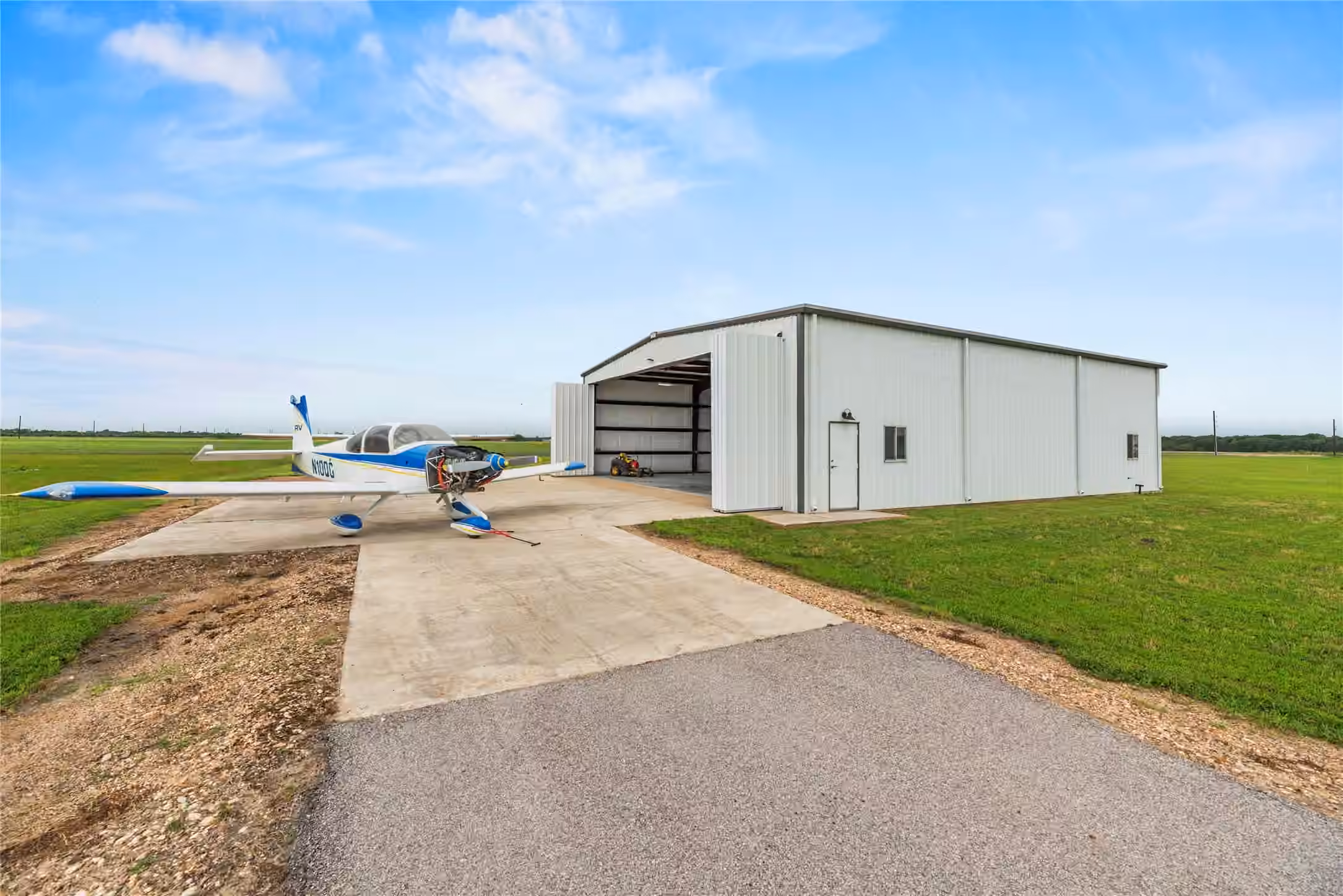 Photo 4 of 7736 Meteor Drive, Sealy, TX