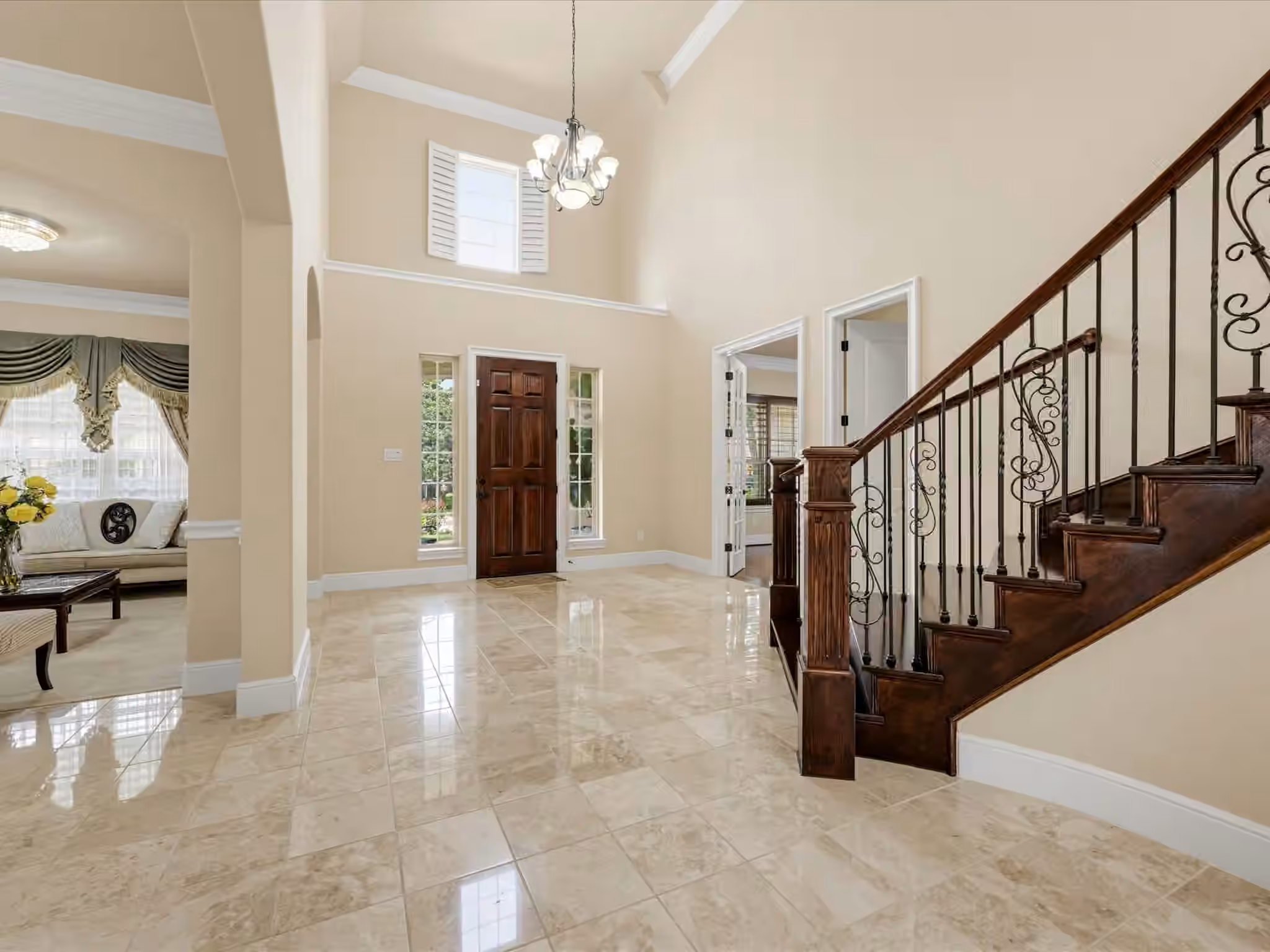 Photo 4 of 15707 Azalea Shores Drive, Houston, TX