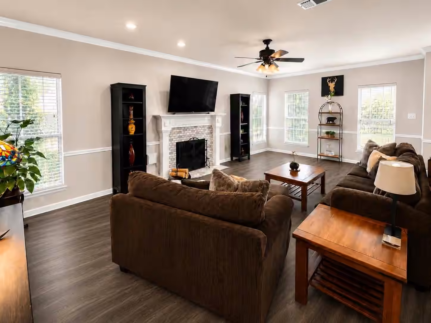 Photo 4 of 10923 Hickory Tree Court, Houston, TX