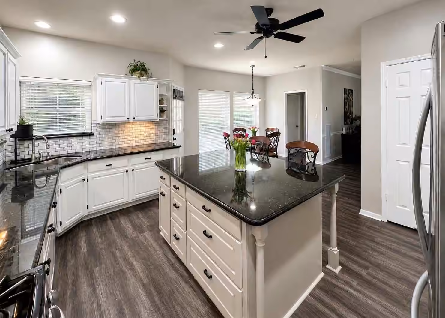 Photo 6 of 10923 Hickory Tree Court, Houston, TX