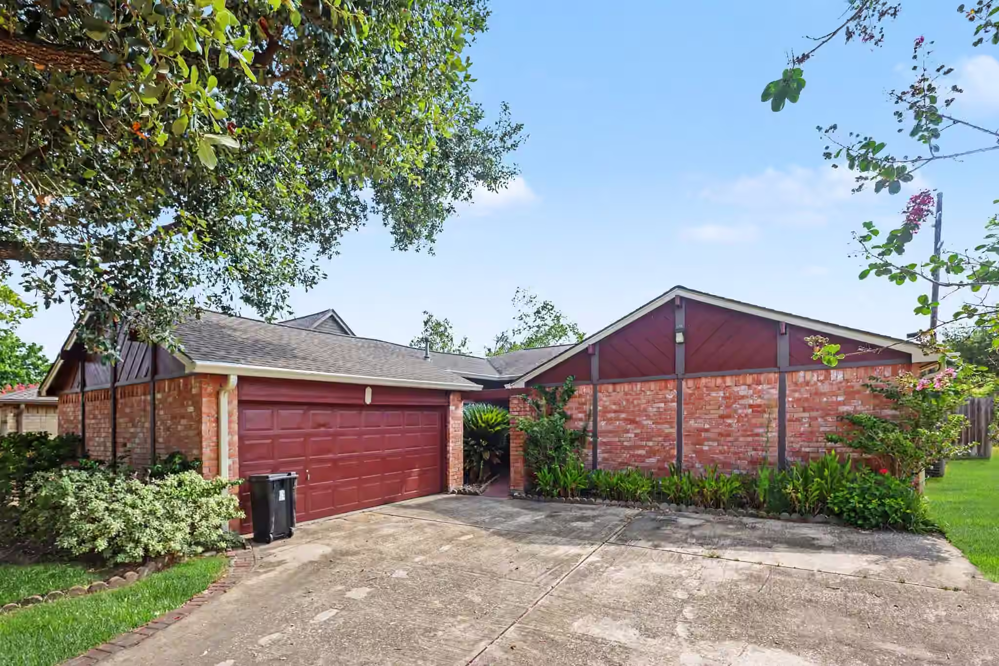 Photo of 22122 Meadowhill Drive, Spring, TX 77389
