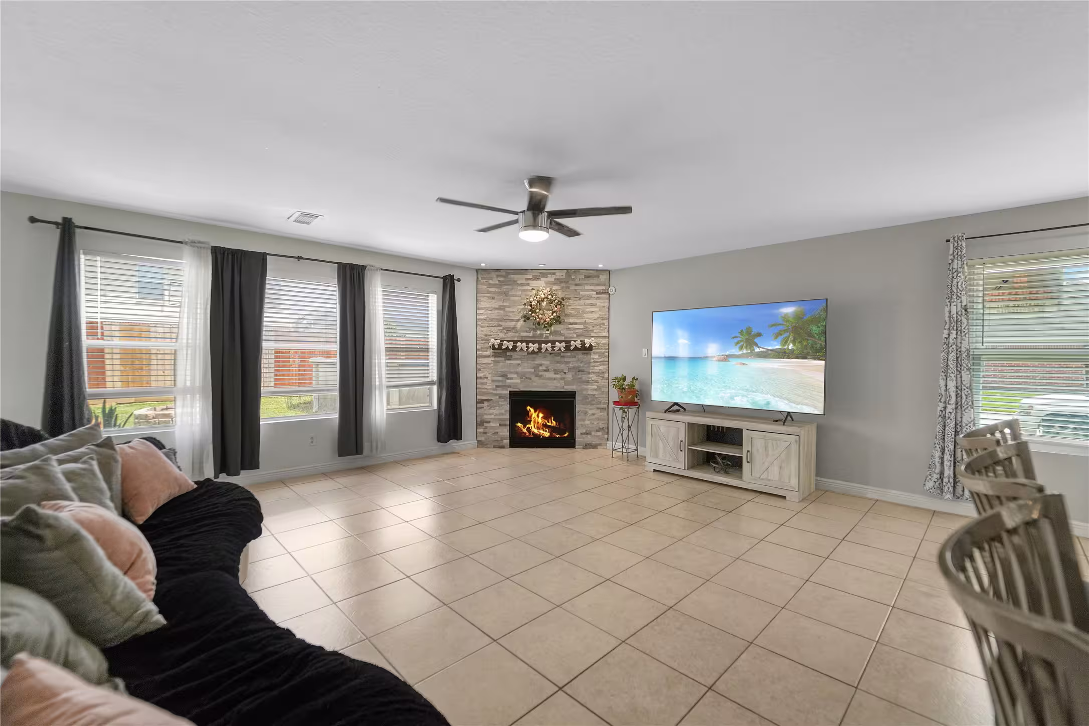 Photo 6 of 7227 Foxvista Lane, Humble, TX