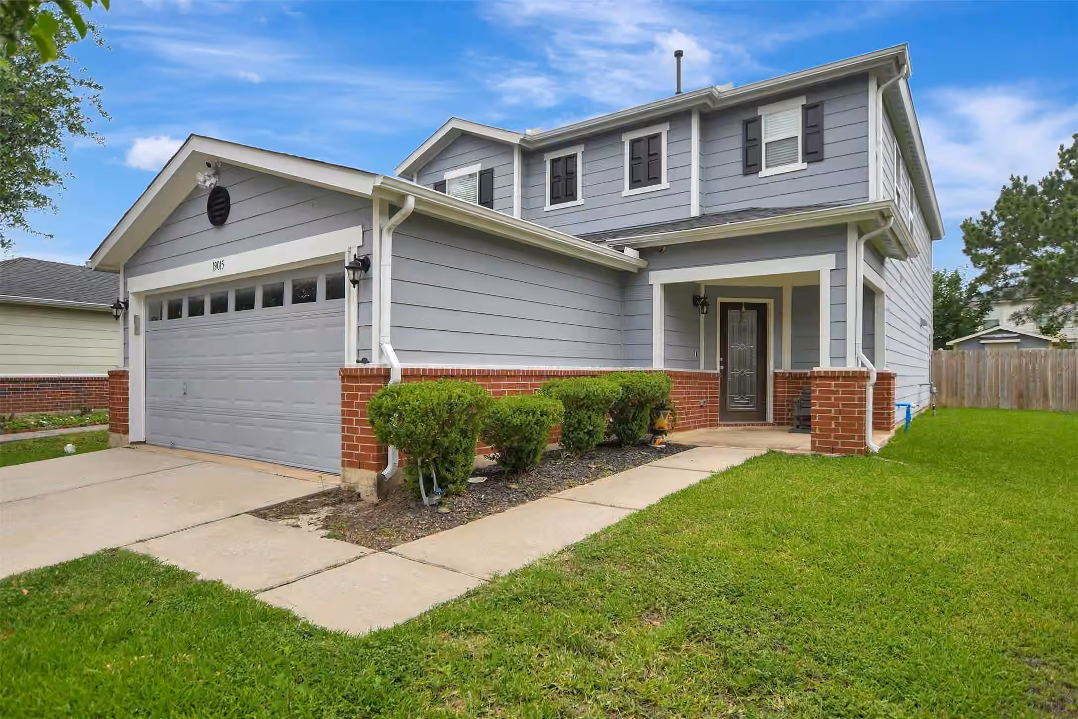 Photo 2 of 19015 Remington Bend Drive, Houston, TX