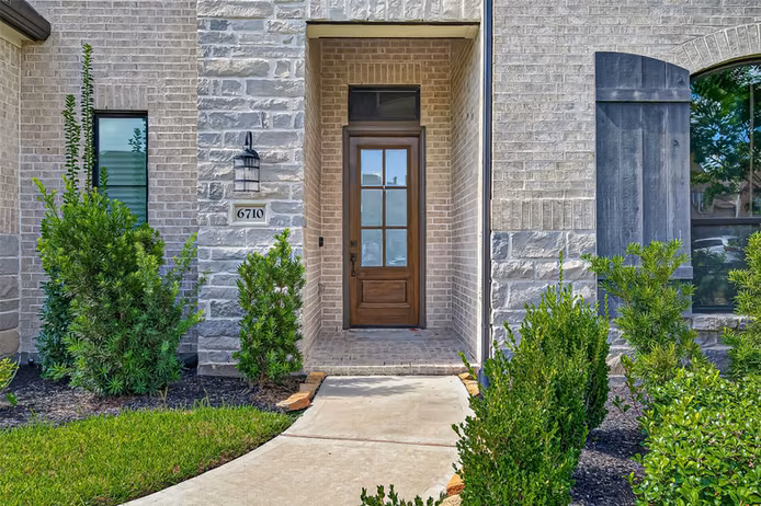 Photo 4 of 6710 Sterling Springs Lane, Katy, TX
