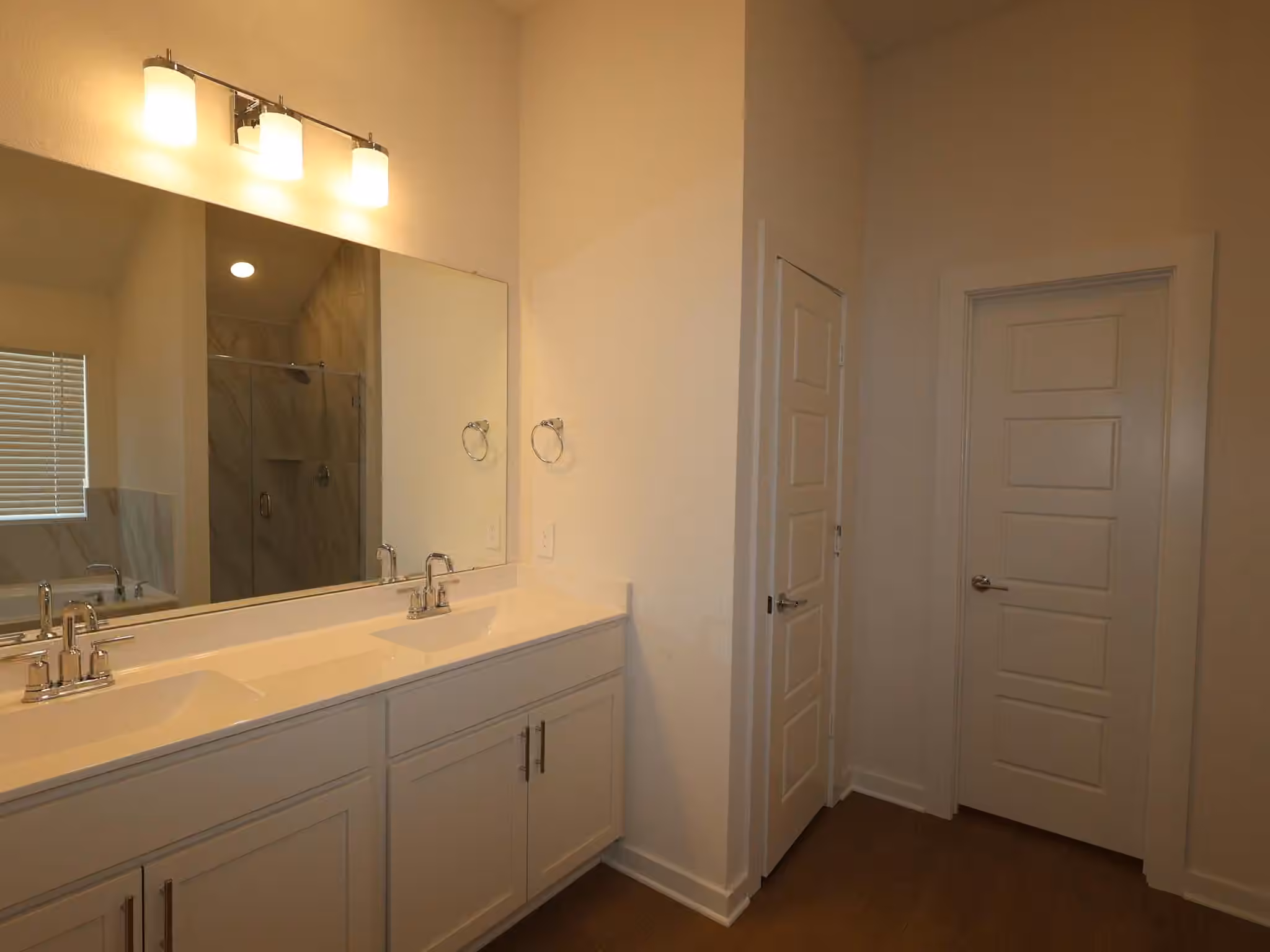 Photo 5 of 540 Bluebell Maiden Court, Magnolia, TX