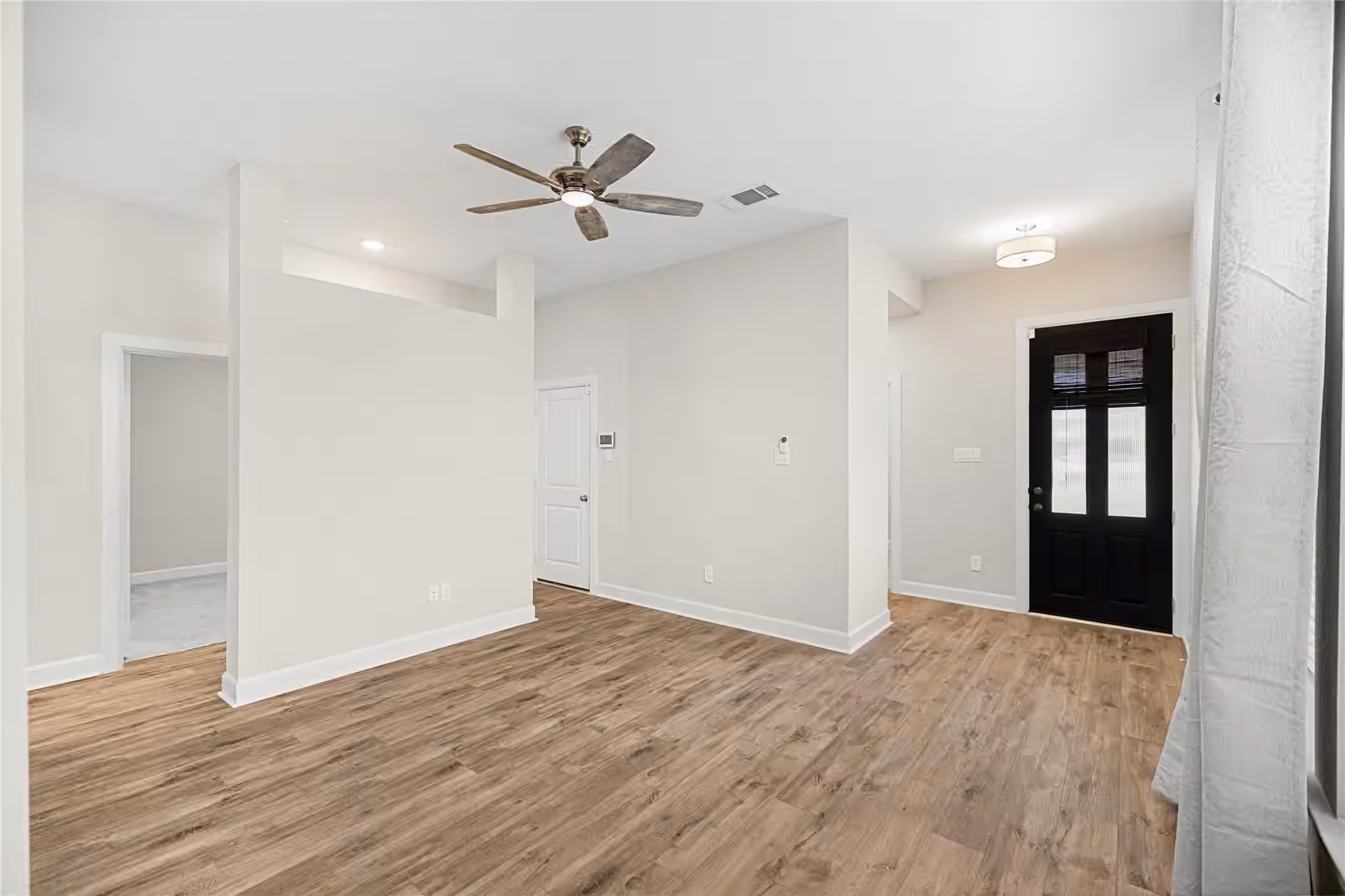 Photo 4 of 15611 Rising Wren Court, Conroe, TX