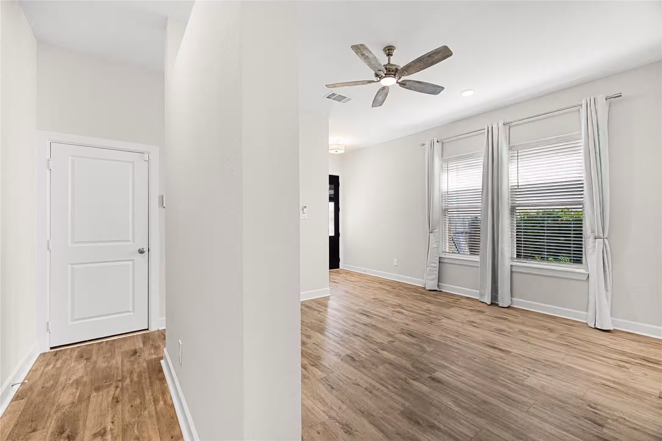 Photo 5 of 15611 Rising Wren Court, Conroe, TX