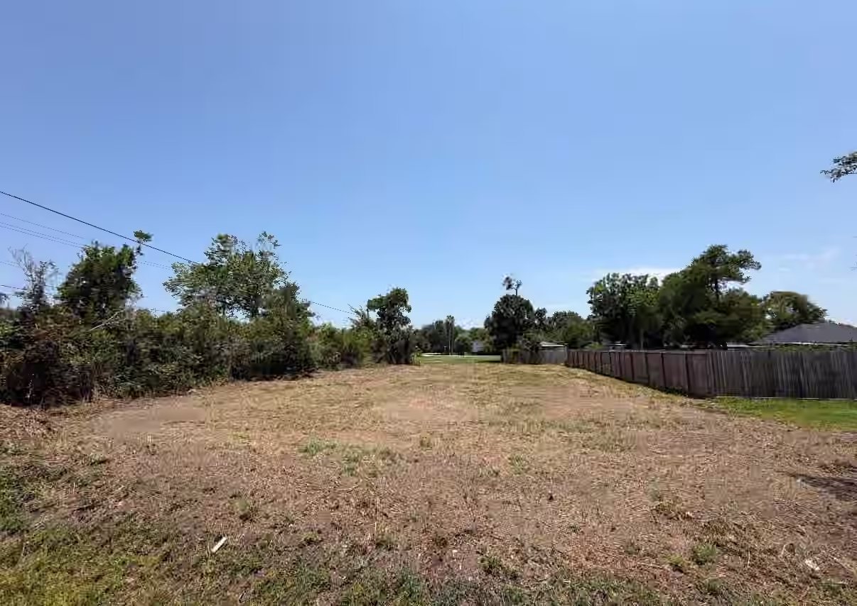 Photo 4 of 2110 parkview ln, La Porte, TX