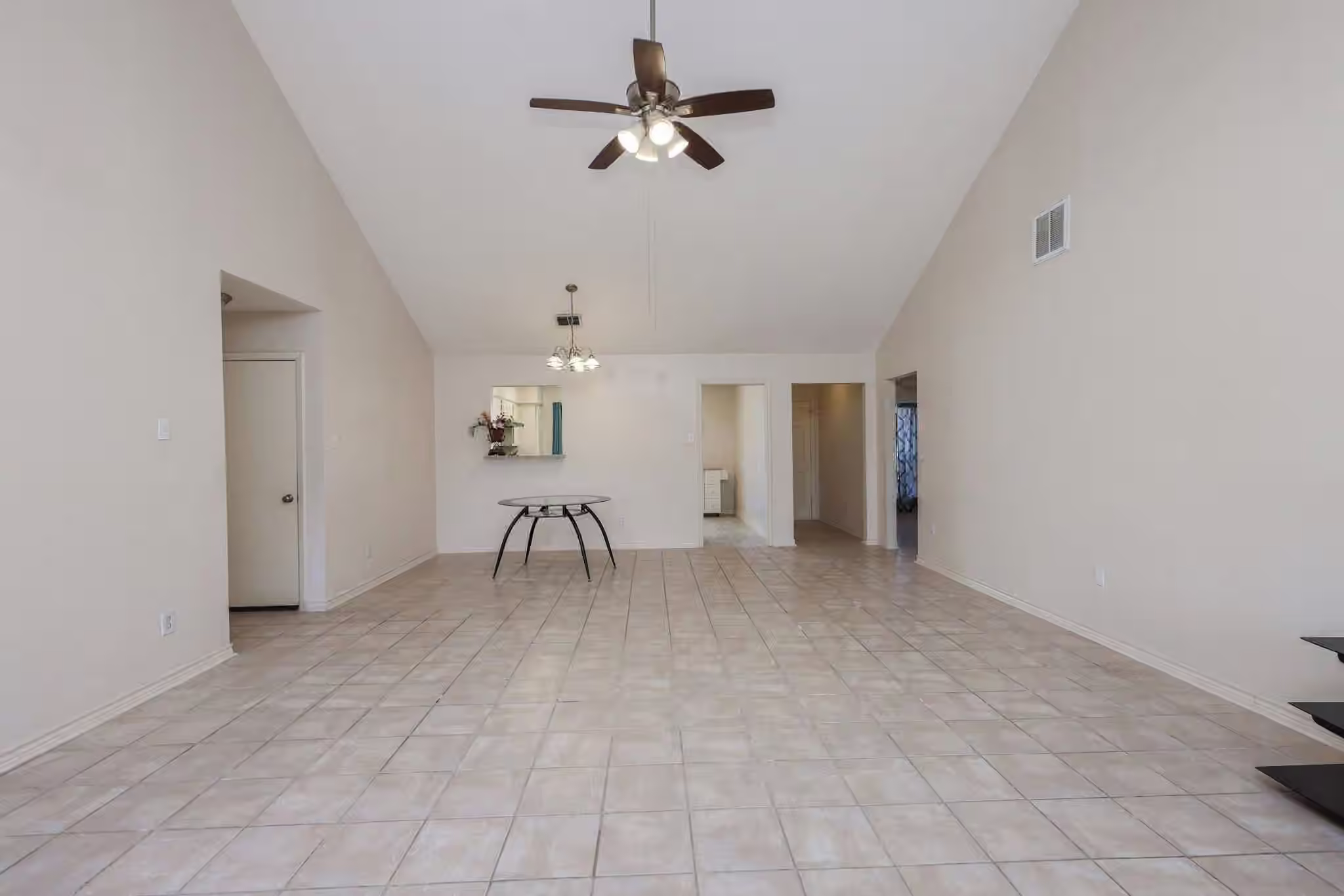 Photo 5 of 7423 Towerview Lane, Houston, TX