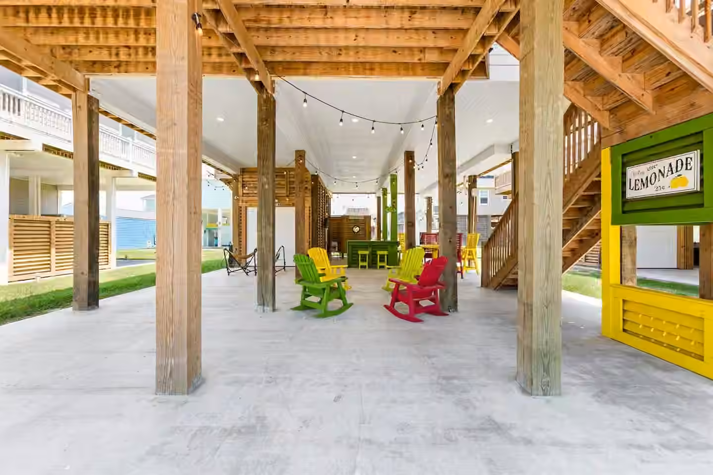 Photo 4 of 970 Pelican Lane, Crystal Beach, TX