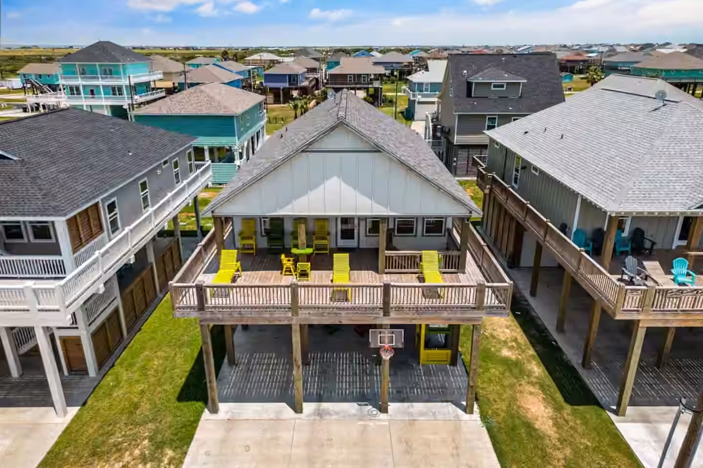 Photo 7 of 970 Pelican Lane, Crystal Beach, TX