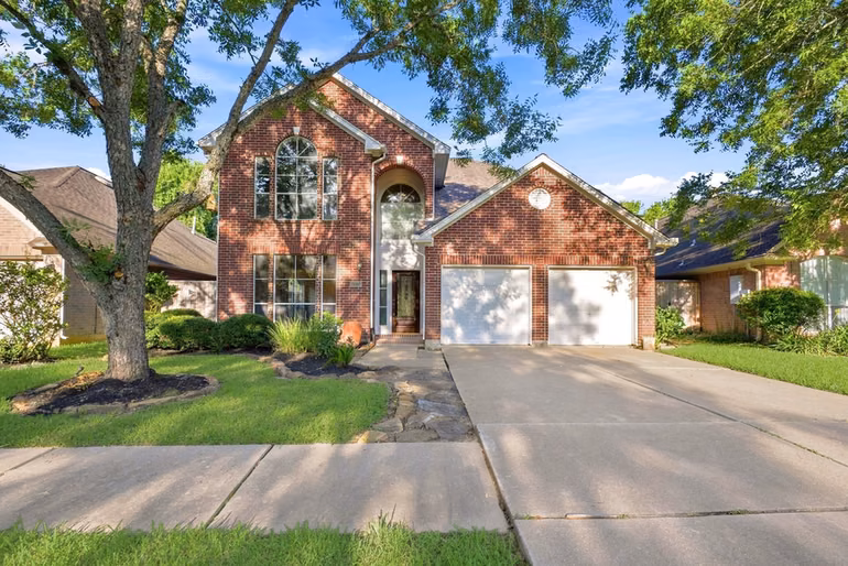 Photo 3 of 4307 Lakeshore Forest Drive, Missouri City, TX