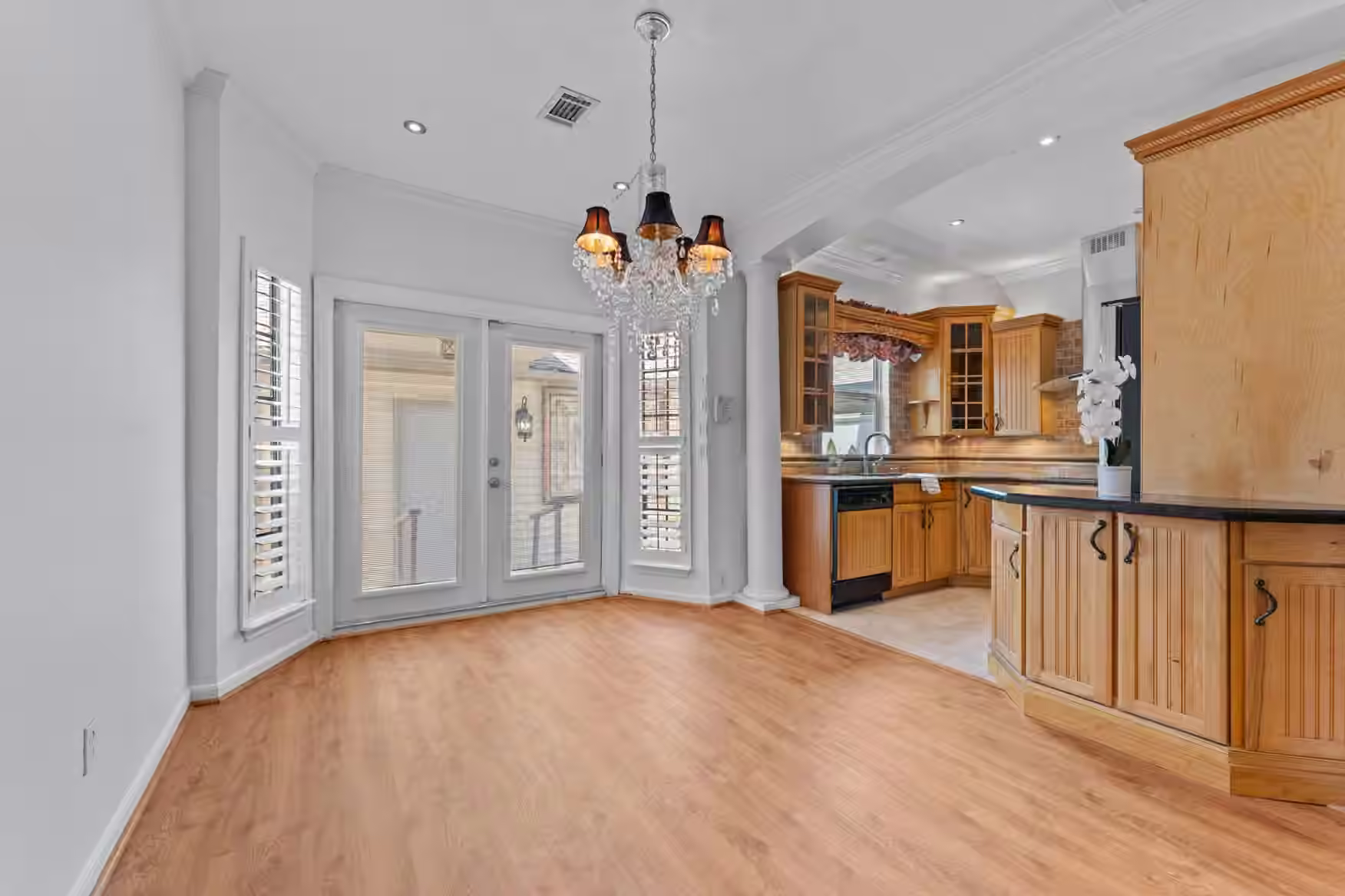 Photo 6 of 3300 Bellefontaine Street 42, Houston, TX
