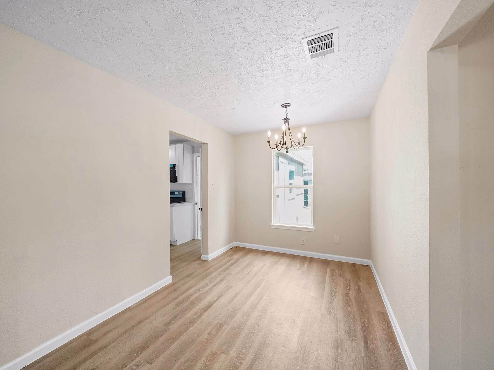 Photo 5 of 8771 Josie Street, Houston, TX
