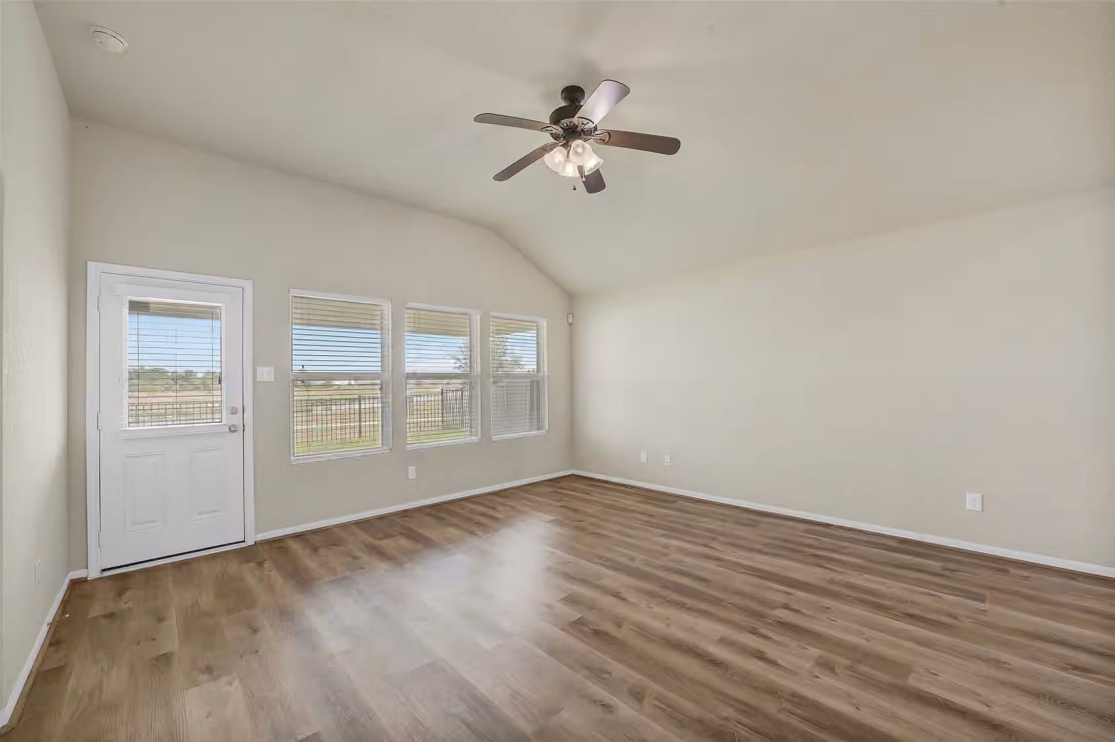 Photo 4 of 3150 View Valley Trail, Katy, TX