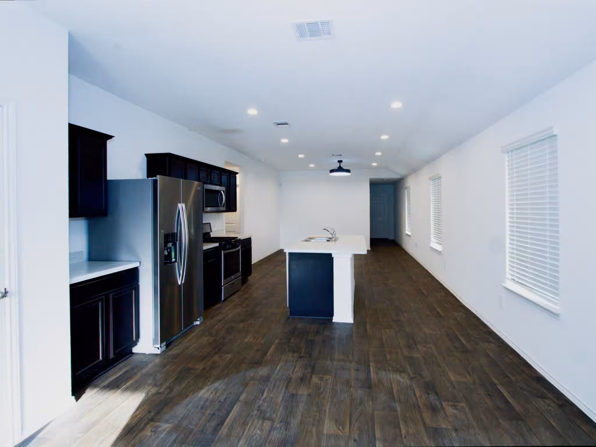 Photo 4 of 14911 Cypress Hollow Drive, New Caney, TX