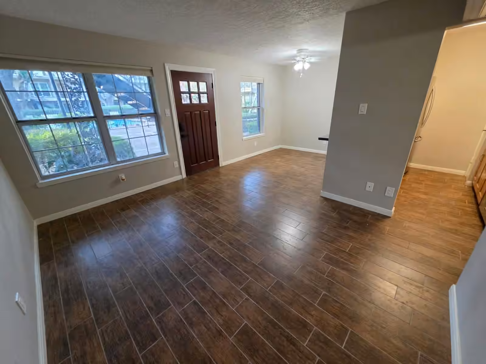 Photo 3 of 3224 Timmons Lane 117, Houston, TX