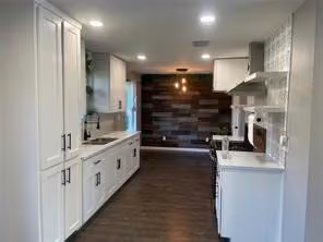 Photo 4 of 9214 Mahoning Drive, Houston, TX