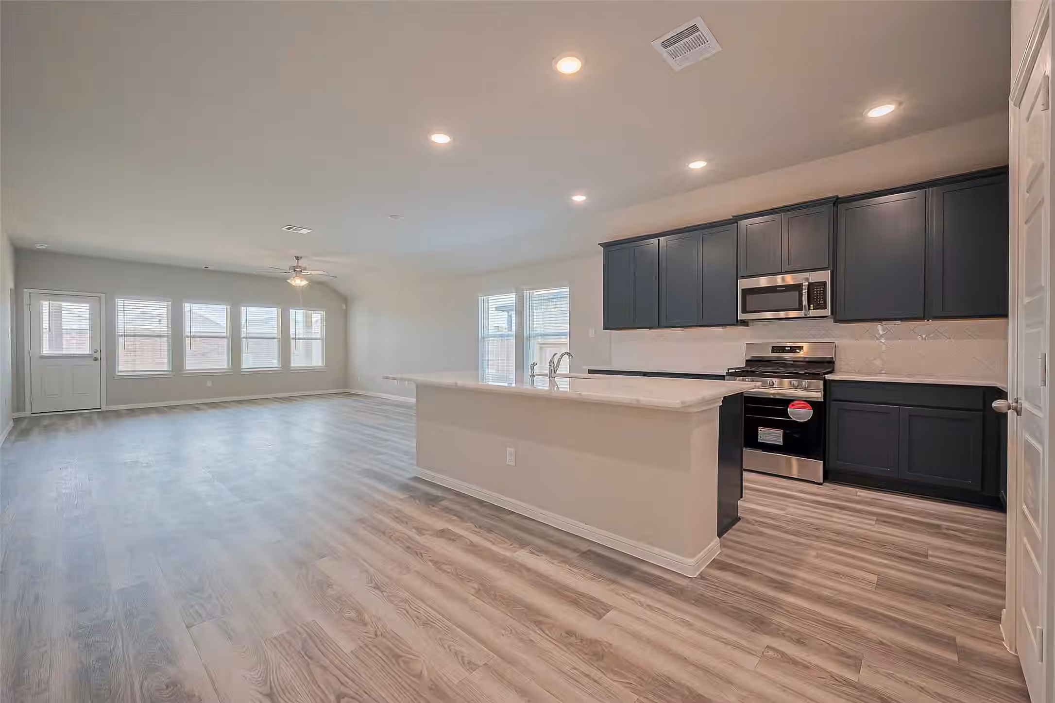 Photo 6 of 12623 Canyon Falls Boulevard, Willis, TX