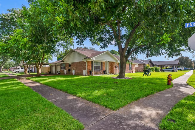 Photo of 1126 Jeffrey Street, Deer Park, TX