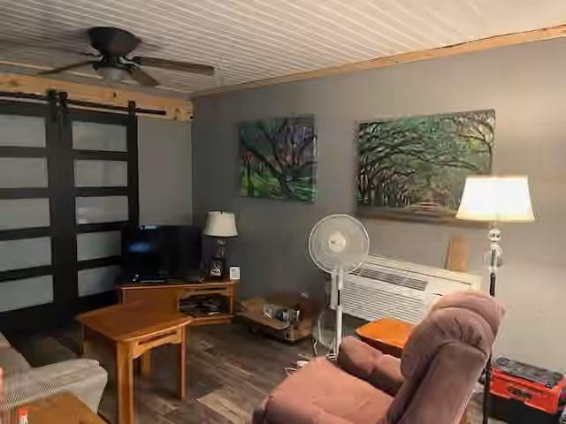 Photo 2 of 13120 S Lee Shore Drive, Willis, TX
