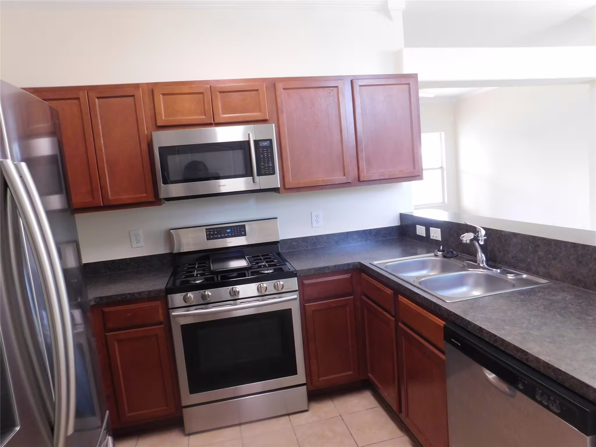 Photo 4 of 14422 Brunswick Place Drive, Houston, TX
