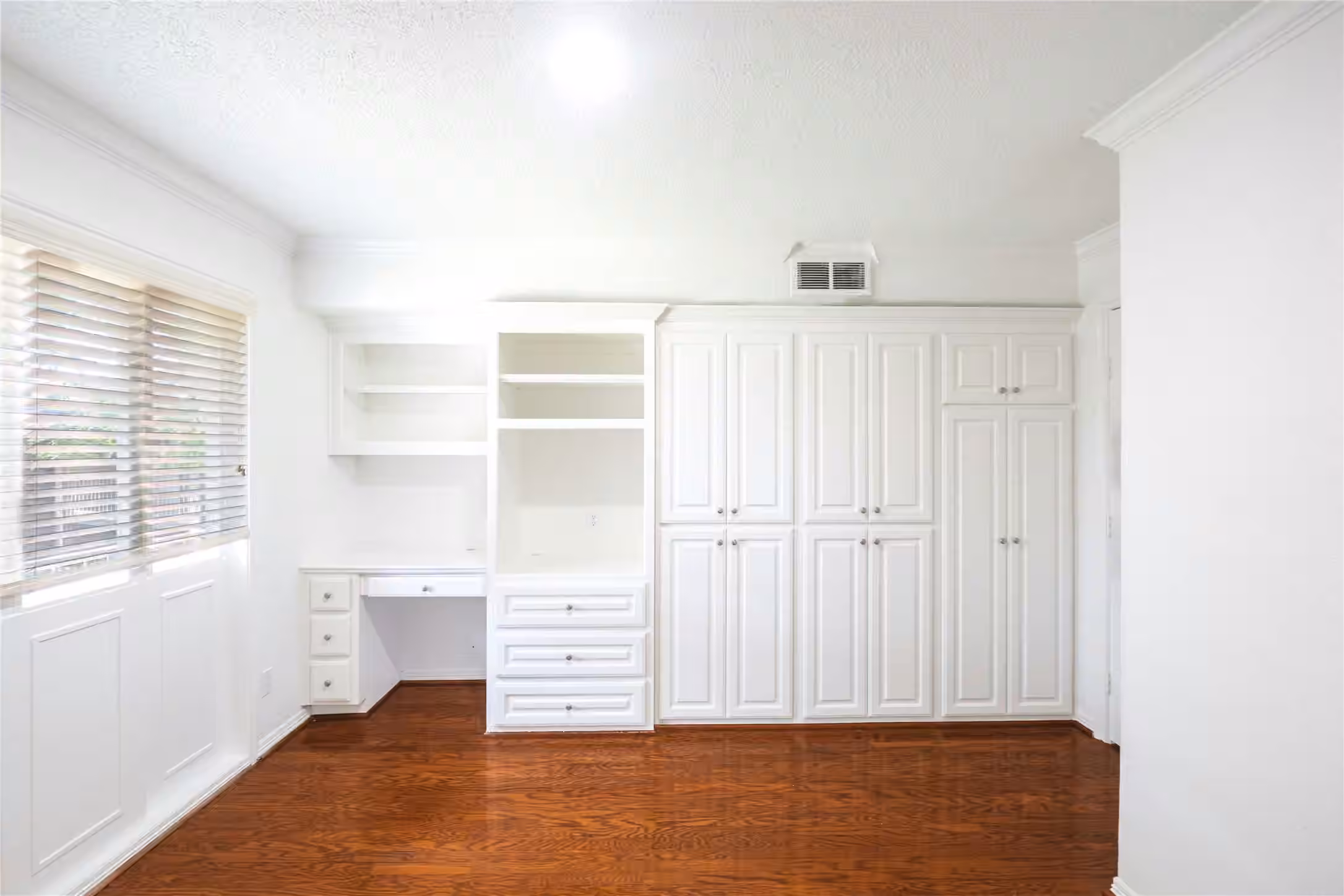 Photo 6 of 6521 Bayou Glen Road, Houston, TX