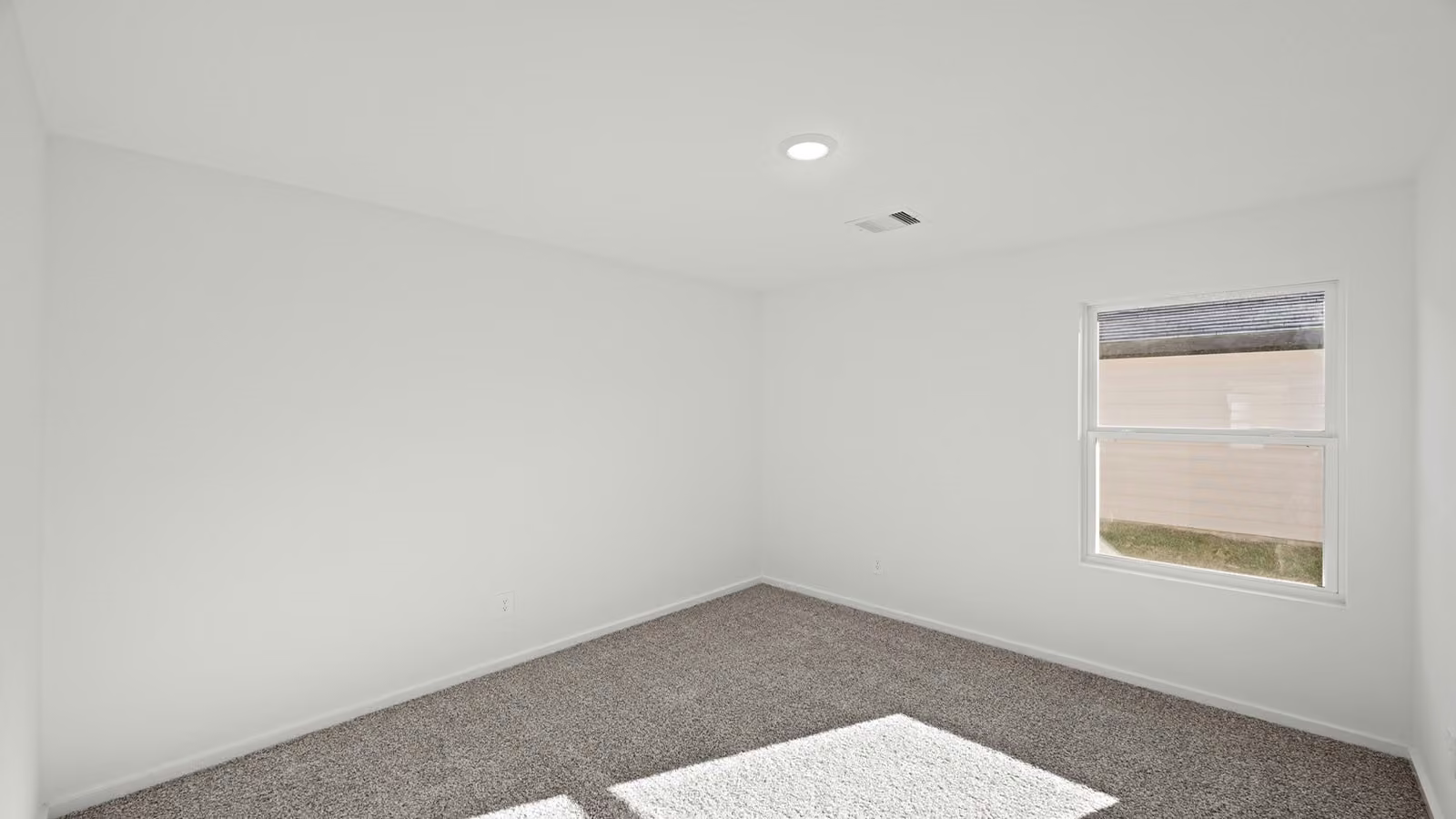 Photo 4 of 2910 Stratton Heights Lane, Sealy, TX