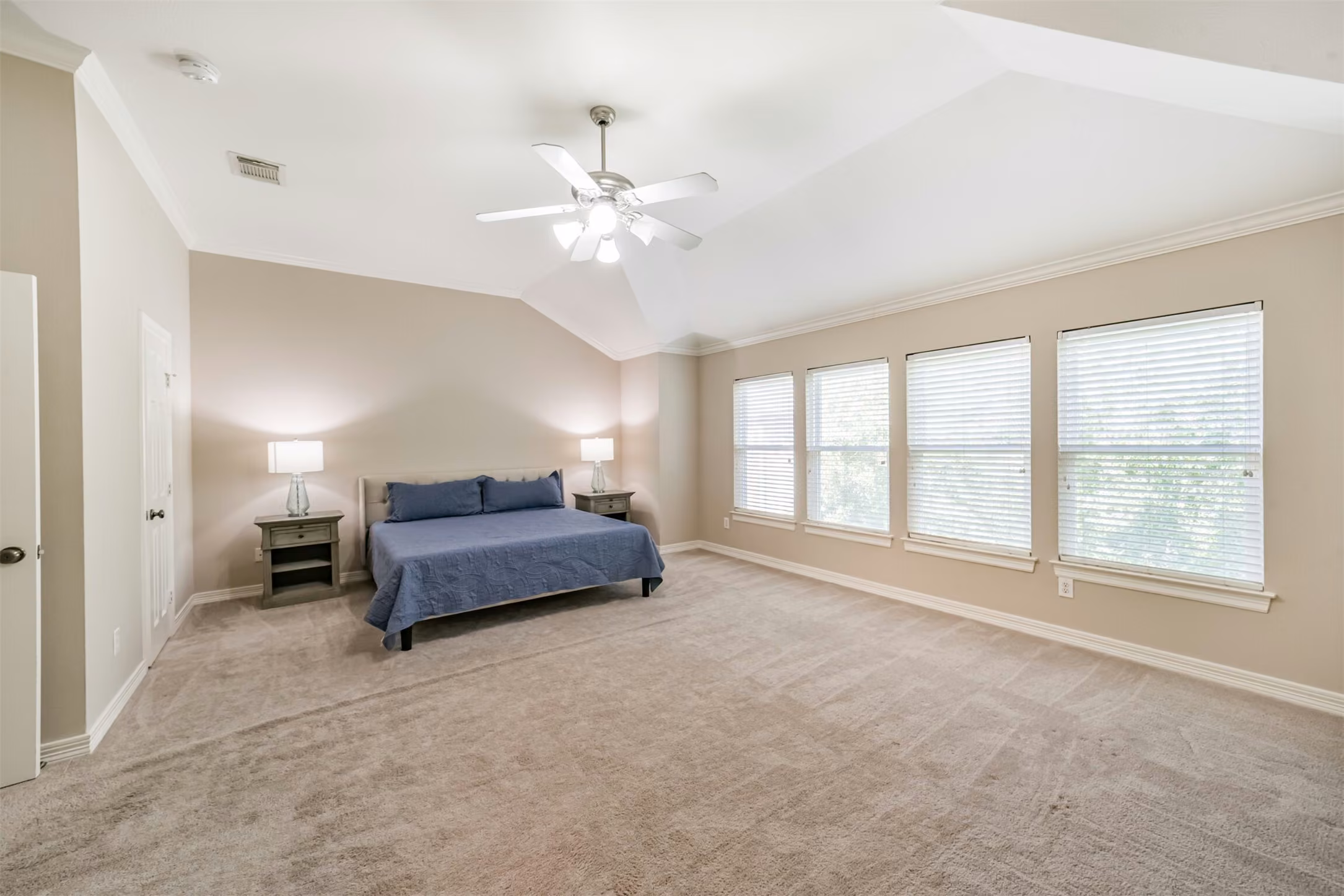 Photo 7 of 227 McGowen Street, Houston, TX