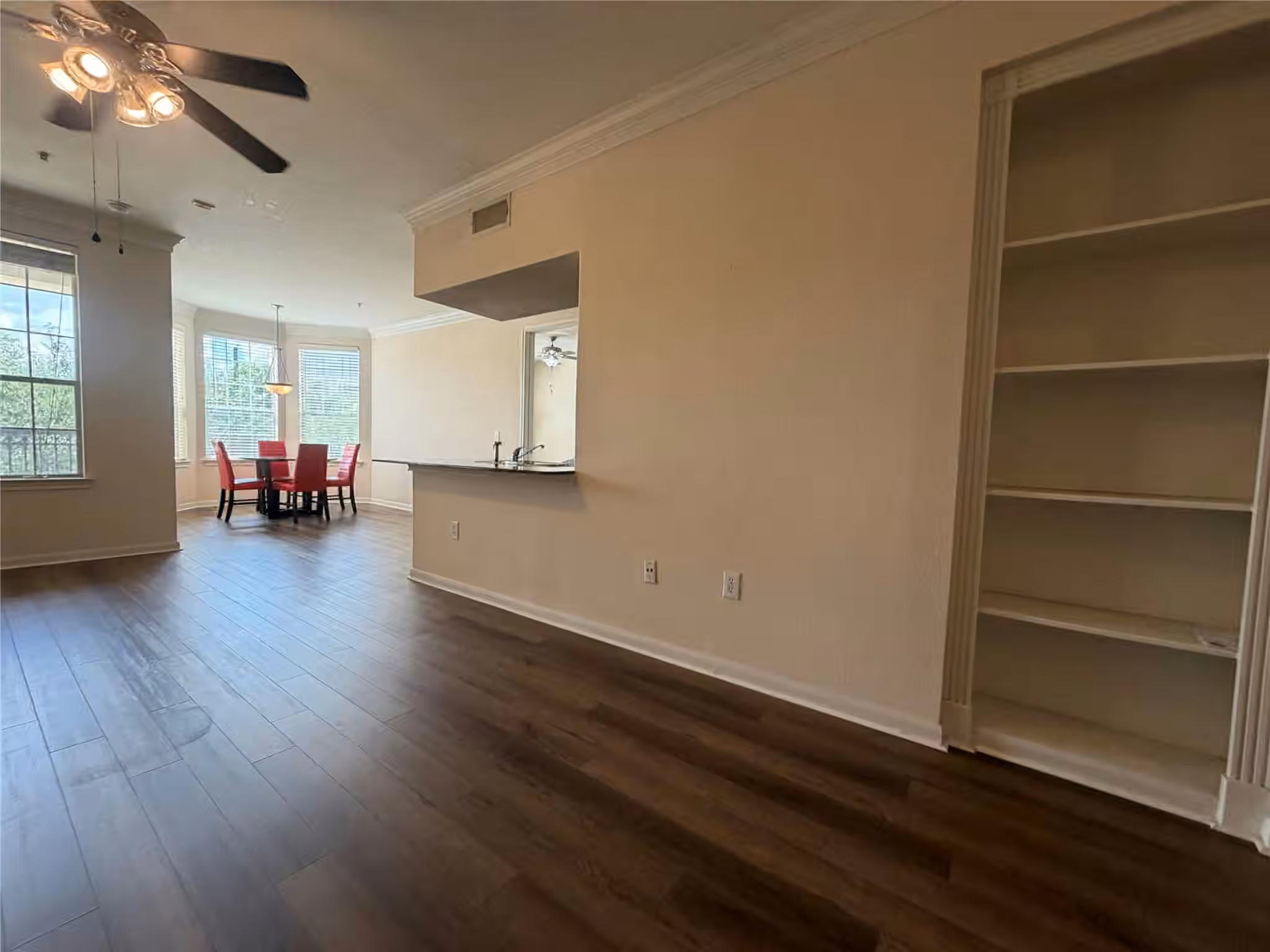 Photo 3 of 7575 Kirby Drive 1209, Houston, TX