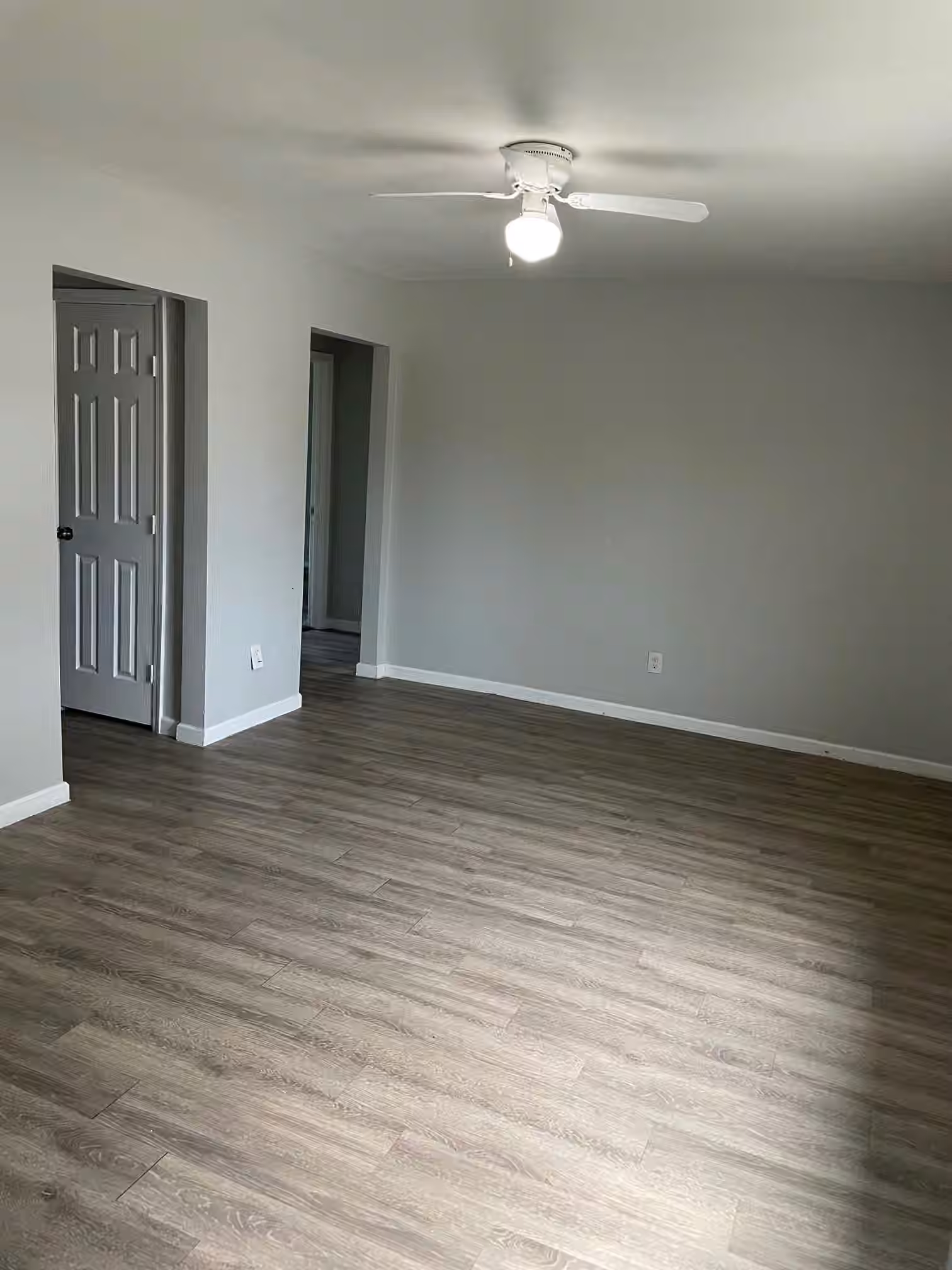 Photo 6 of 4913 Chennault Road, Houston, TX