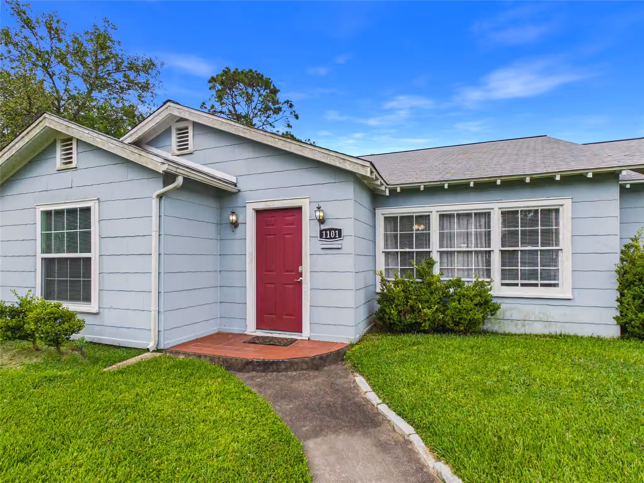 Photo 3 of 1101 15th Avenue N, Texas City, TX
